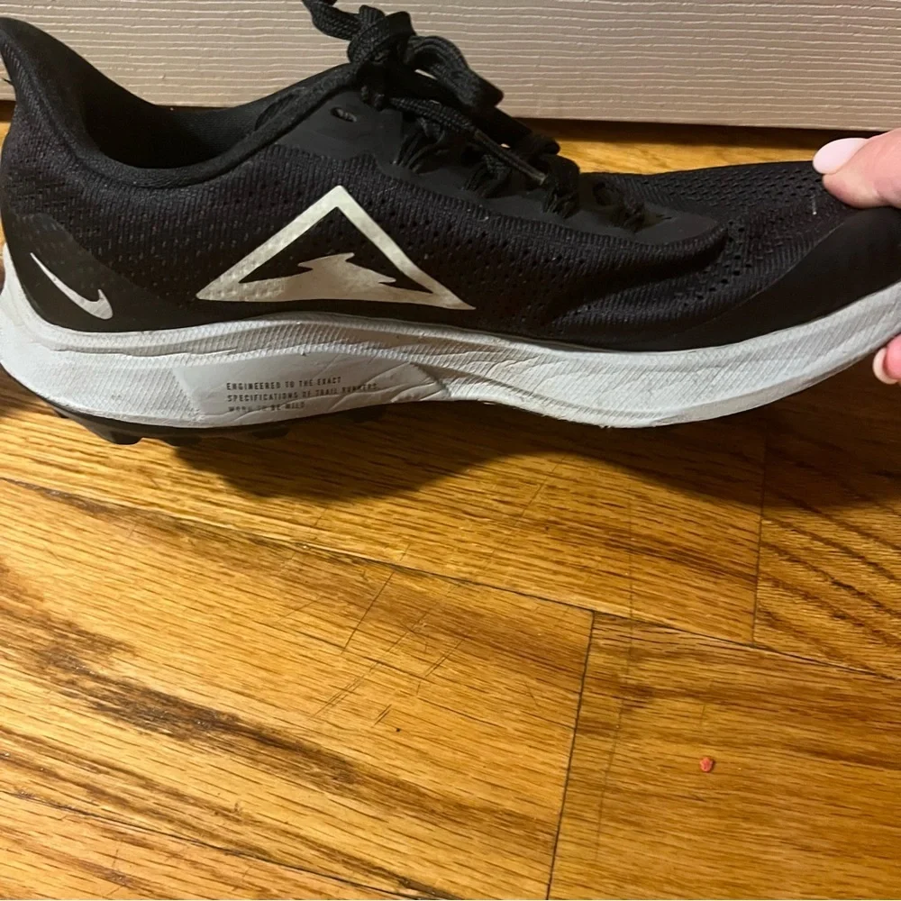 Nike Trail Pegasus 36 Black Running Shoes Size 7